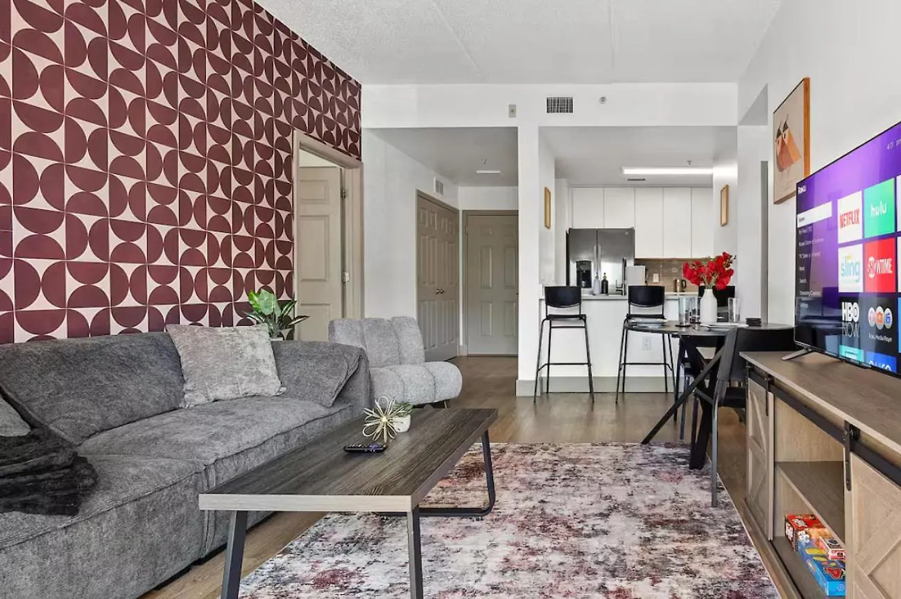 Carolina Cove - Free Parking, Spacious, City Views Charlotte 0*,  Estados Unidos da América