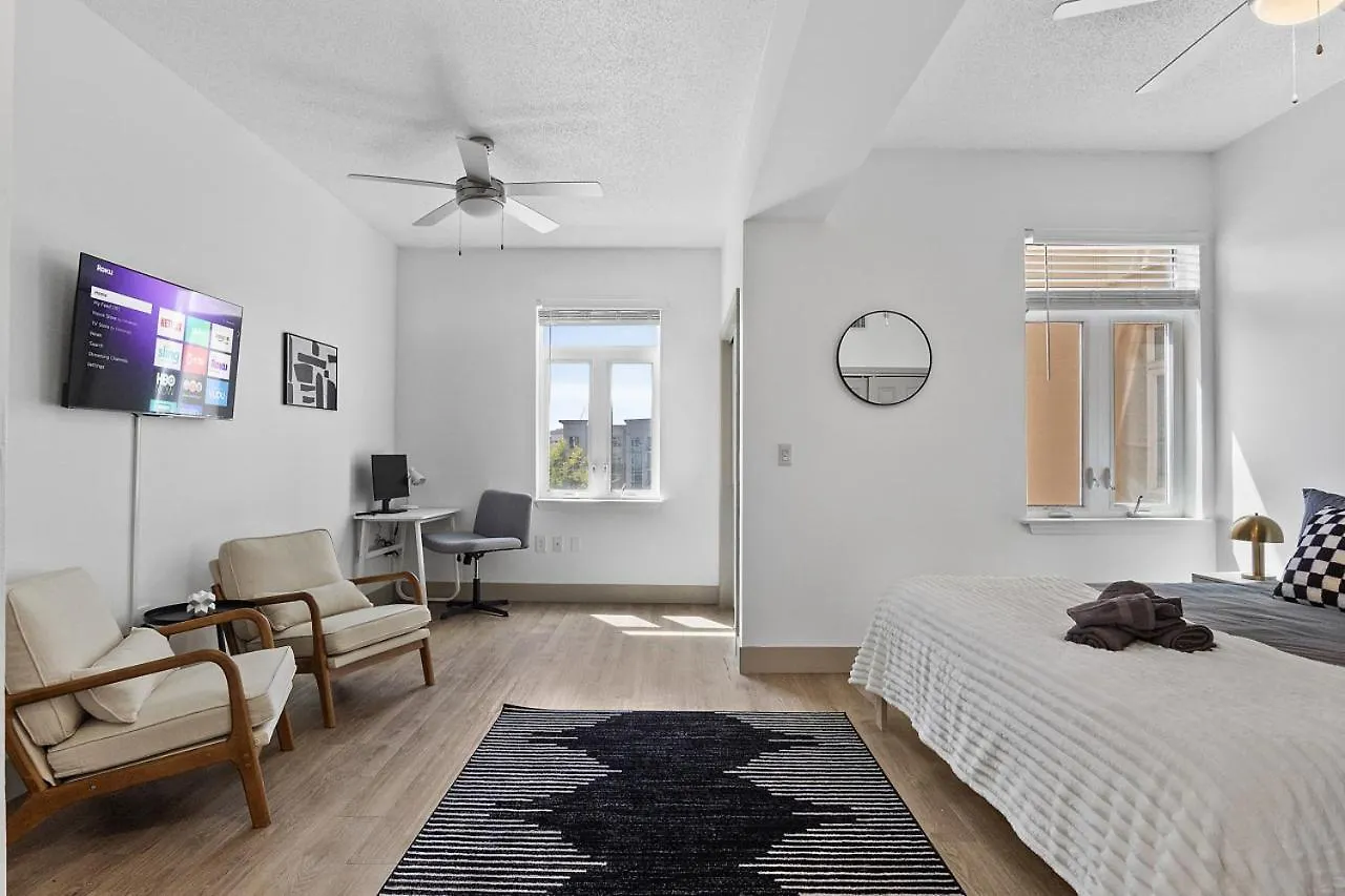 Carolina Cove - Free Parking, Spacious, City Views Charlotte 0*,